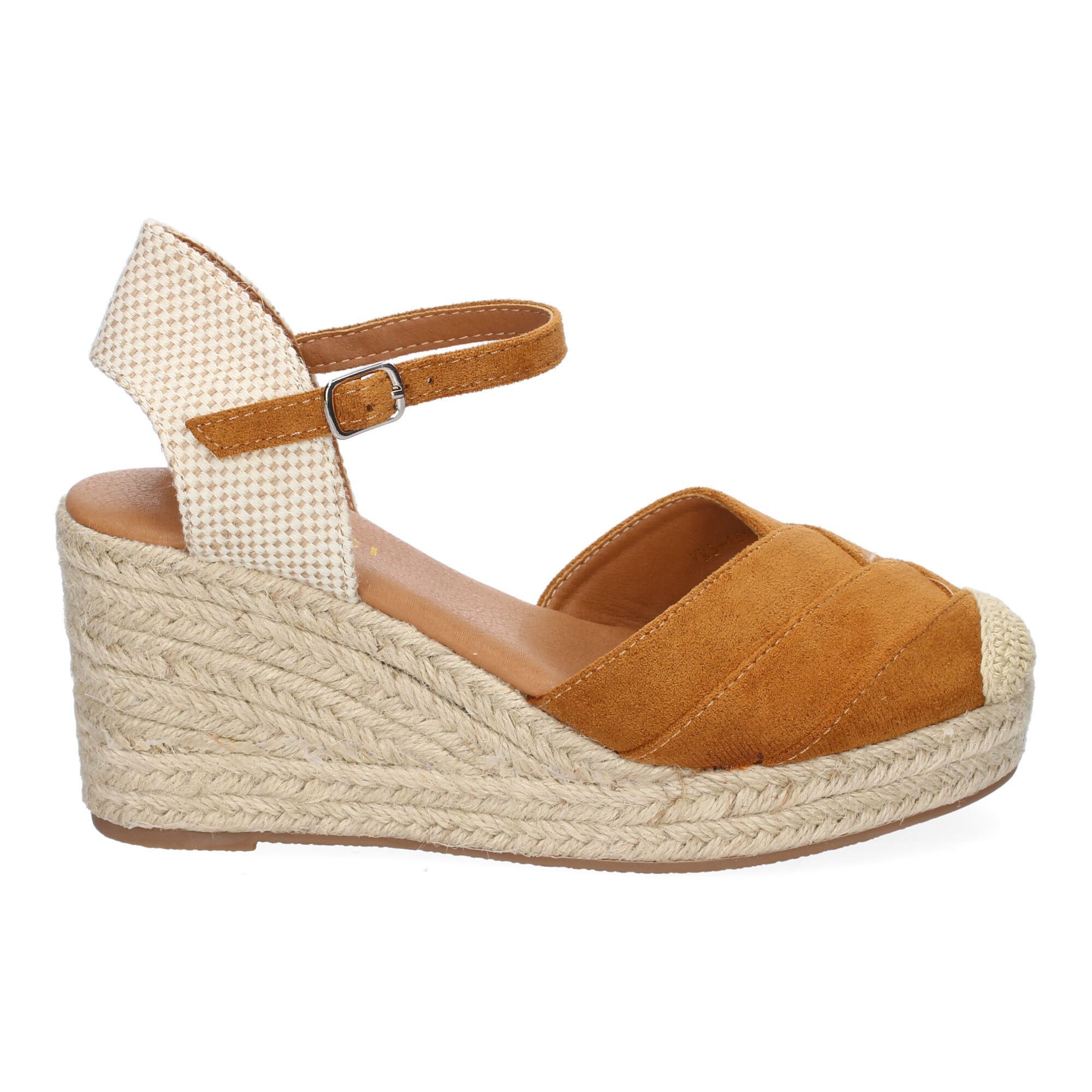 VR5-1519-Camel_1.jpg
